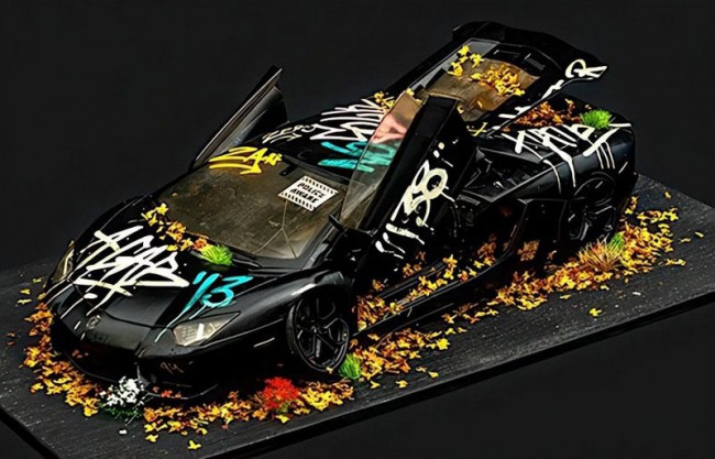 Lamborghini Aventador LP 700-4 - Stolen Recovered - Original Model Car - Sculpture Lamborghini Aventador LP 700-4 - Stolen Recovered - Original Model Car - Sculpture