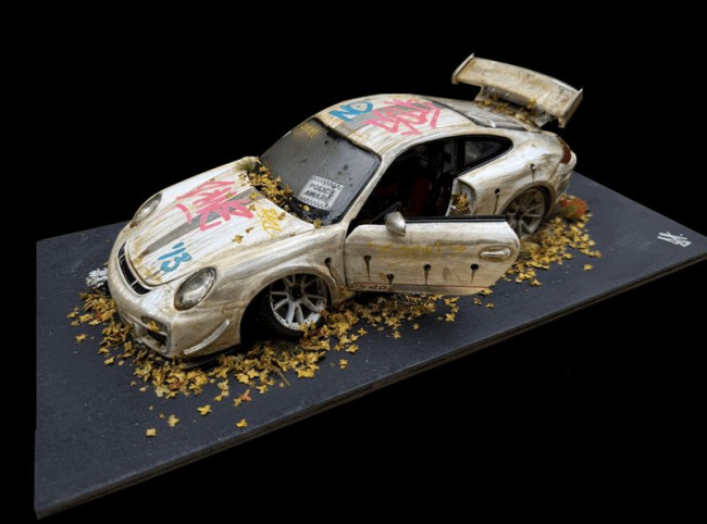 Porsche 911 - GT3 RS White - Stolen Recovered - Original Model Car - Sculpture Porsche 911 - GT3 RS White - Stolen Recovered - Original Model Car - Sculpture