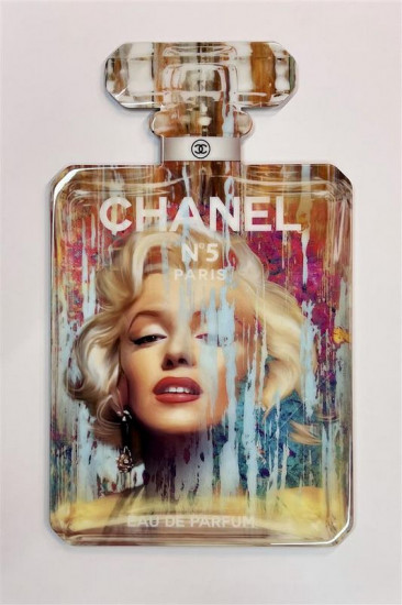 Monroe No 5 - 3D Wall Sculpture, Resin Finish - Limited Edition - With Wall Fittings Monroe No 5 - 3D Wall Sculpture, Resin Finish - Limited Edition - With Wall Fittings