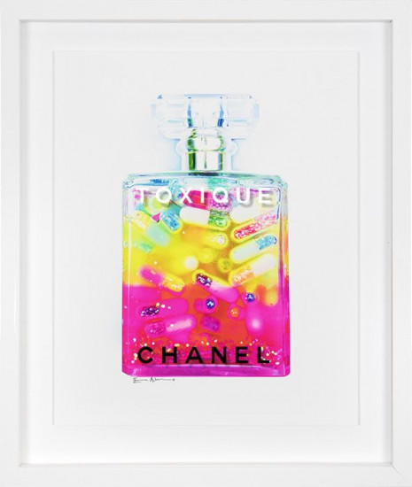 Toxique Chanel - Pink - Deluxe - White Framed