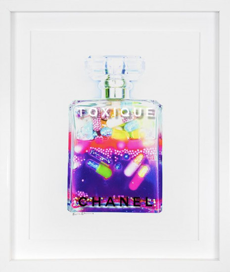 Toxique Chanel - Purple - Deluxe - White Framed
